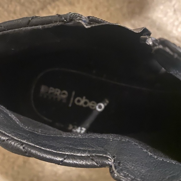 Abeo Black Quilted Ankle Booties - Picture 5 of 5